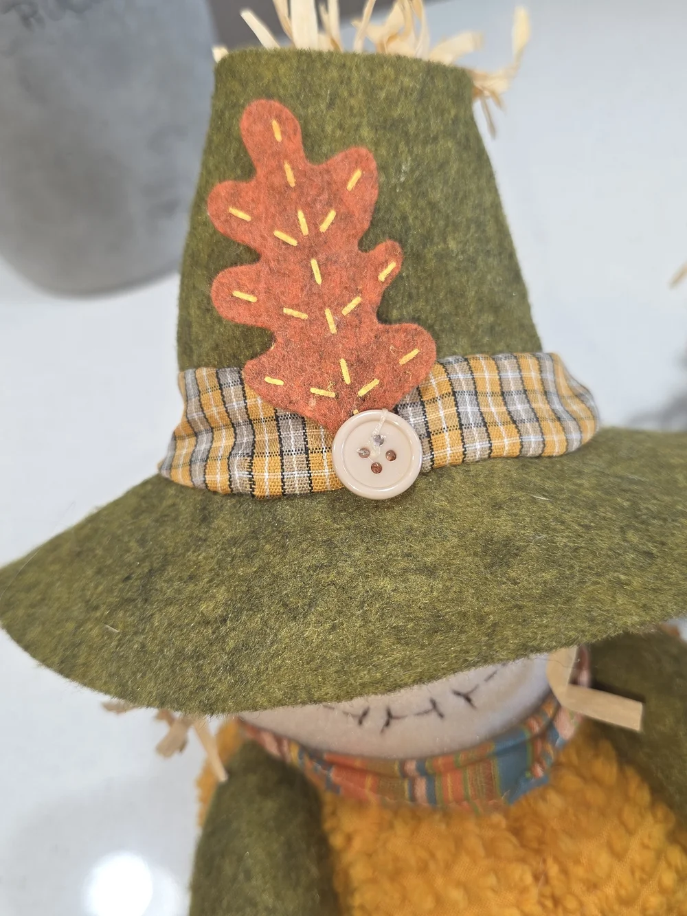 Autumn Welcome & Happy Harvest Scarecrow Duo - Green, Orange